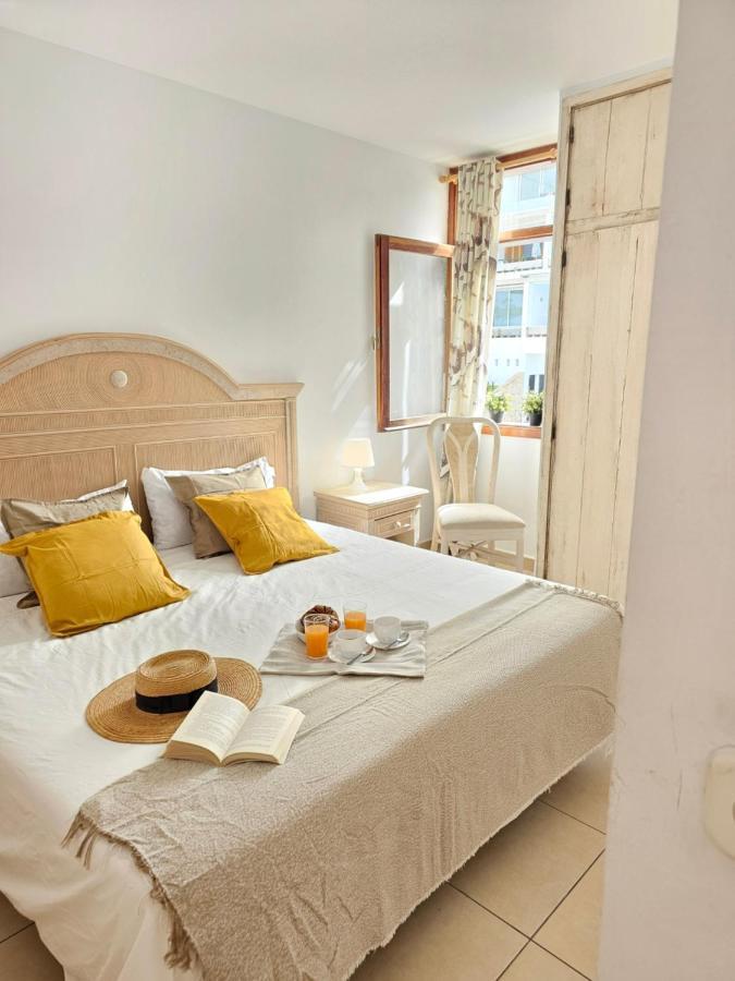 Holidays Beach & Pool ,Aircond , Las Americas 아로나 외부 사진