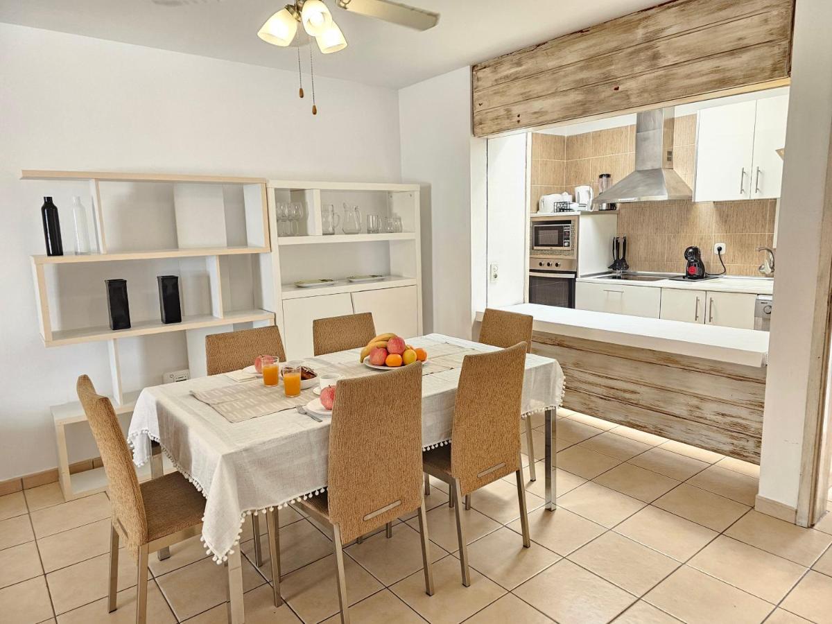 Holidays Beach & Pool ,Aircond , Las Americas 아로나 외부 사진