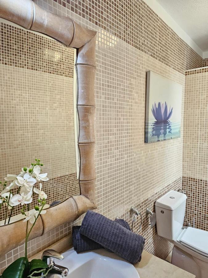 Holidays Beach & Pool ,Aircond , Las Americas 아로나 외부 사진