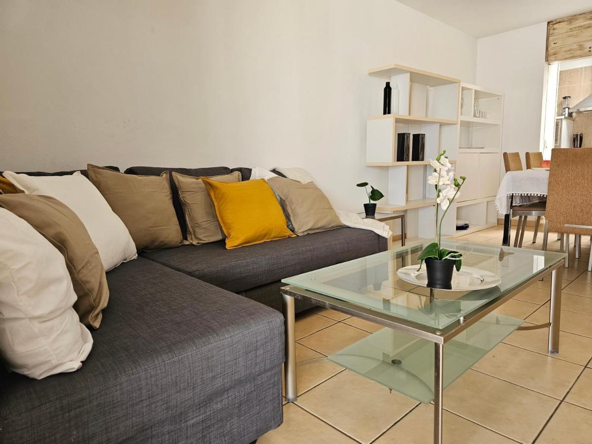 Holidays Beach & Pool ,Aircond , Las Americas 아로나 외부 사진