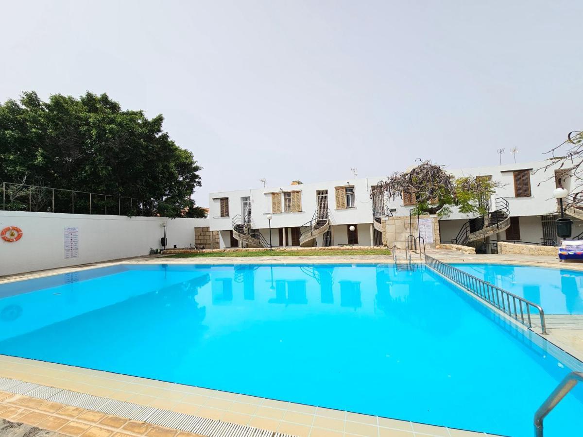 Holidays Beach & Pool ,Aircond , Las Americas 아로나 외부 사진